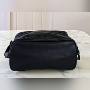 Claybrooke Men's Black Leather Toiletry Bag.